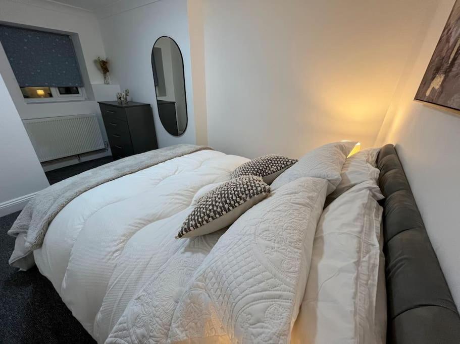 Apartament Modern & Stylish Haven In Heart Of